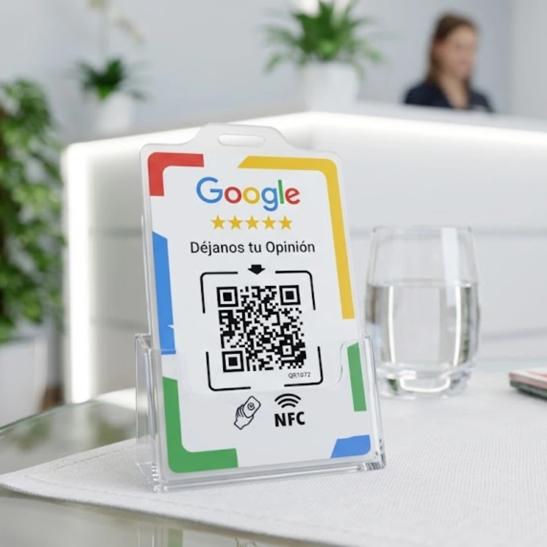 Cliente usando tarjeta NFC