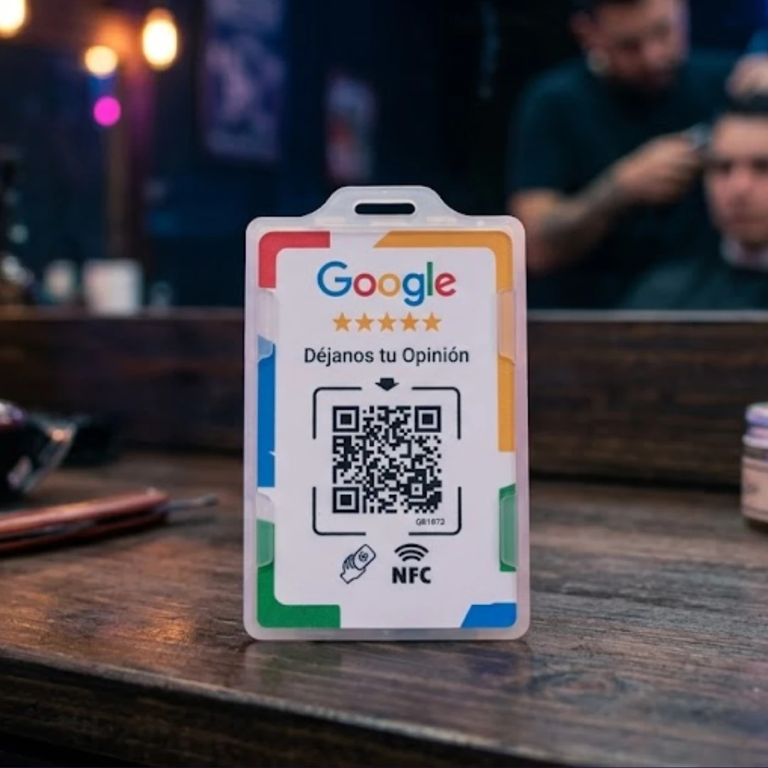 Cliente usando tarjeta NFC